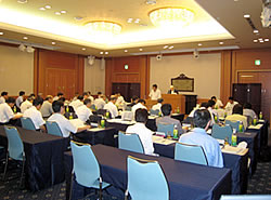 抗議の集会