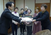 請願手渡し