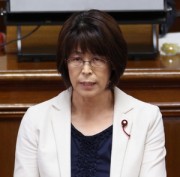岡田　演壇s
