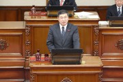 山口議員_演台2231