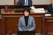 岡田演壇IMG_4820