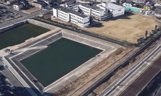 大高南小と跳水地