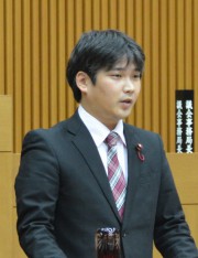 高橋演壇１ｓ