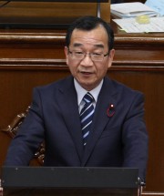 田口　演壇